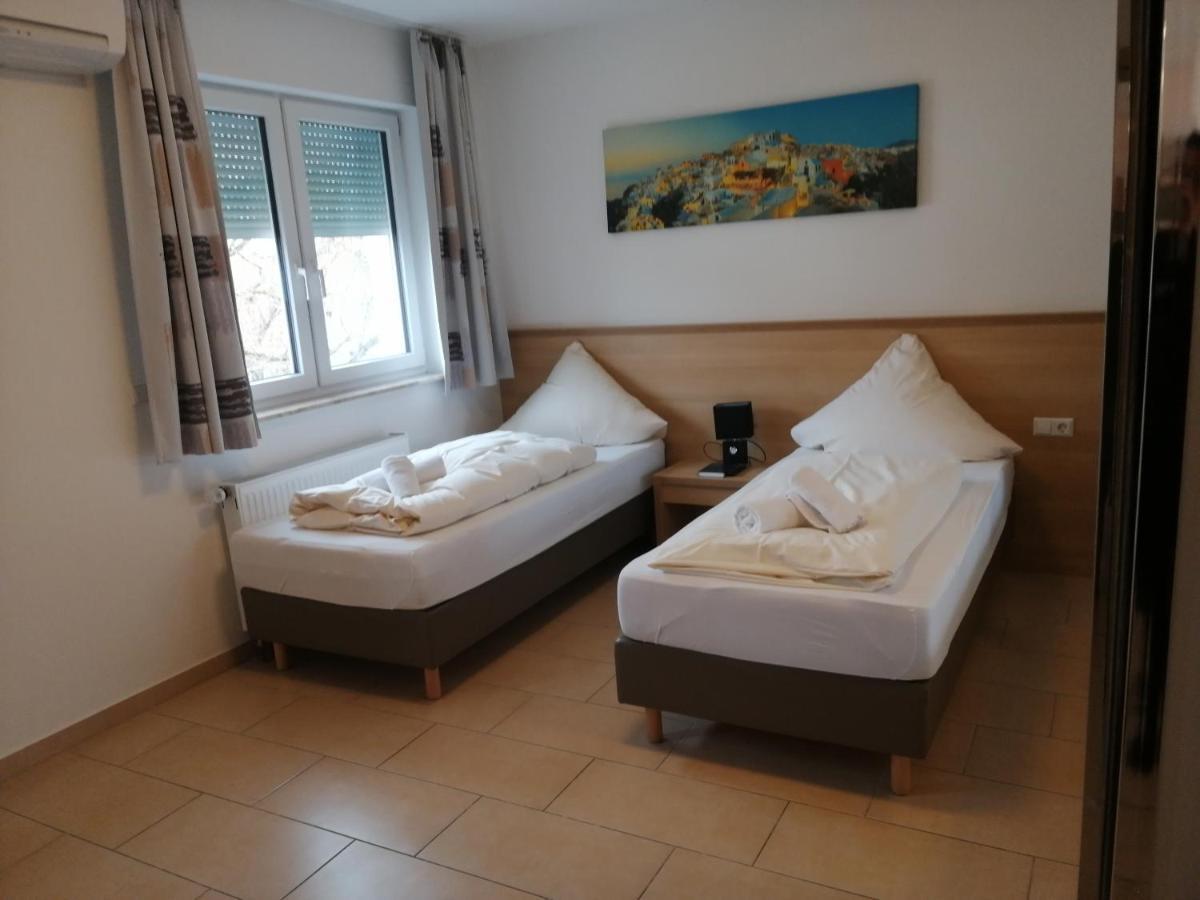 Hotel-Restaurant Zum Baeumle Suessen Екстер'єр фото
