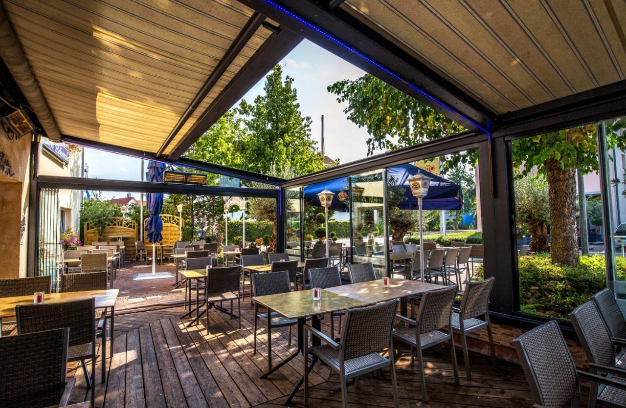 Hotel-Restaurant Zum Baeumle Suessen Екстер'єр фото
