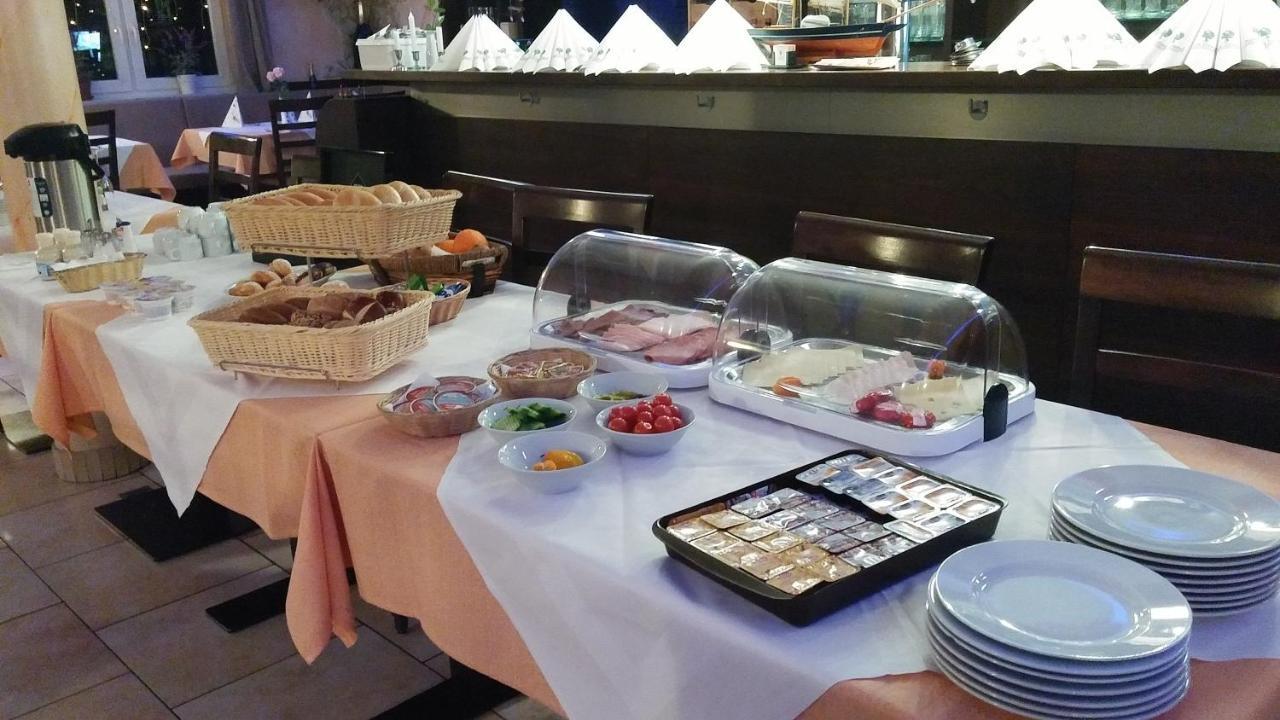 Hotel-Restaurant Zum Baeumle Suessen Екстер'єр фото