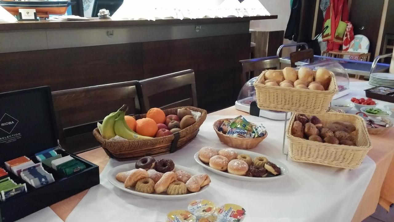 Hotel-Restaurant Zum Baeumle Suessen Екстер'єр фото