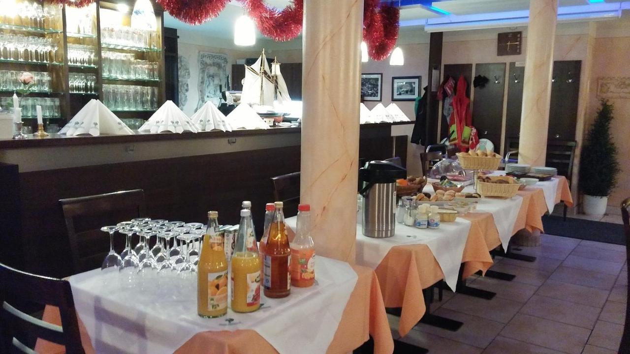 Hotel-Restaurant Zum Baeumle Suessen Екстер'єр фото
