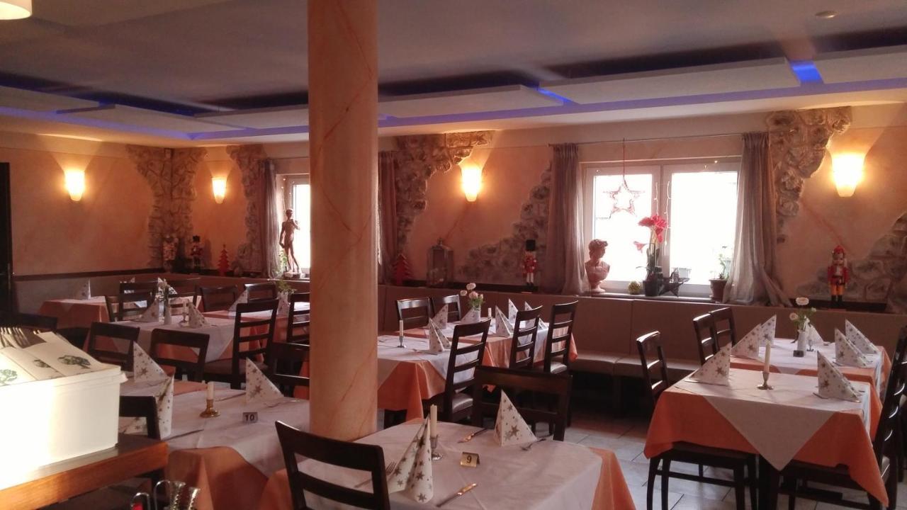 Hotel-Restaurant Zum Baeumle Suessen Екстер'єр фото