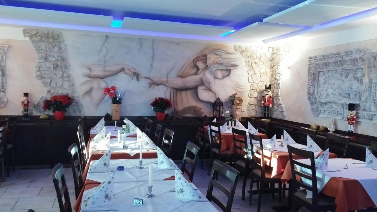 Hotel-Restaurant Zum Baeumle Suessen Екстер'єр фото