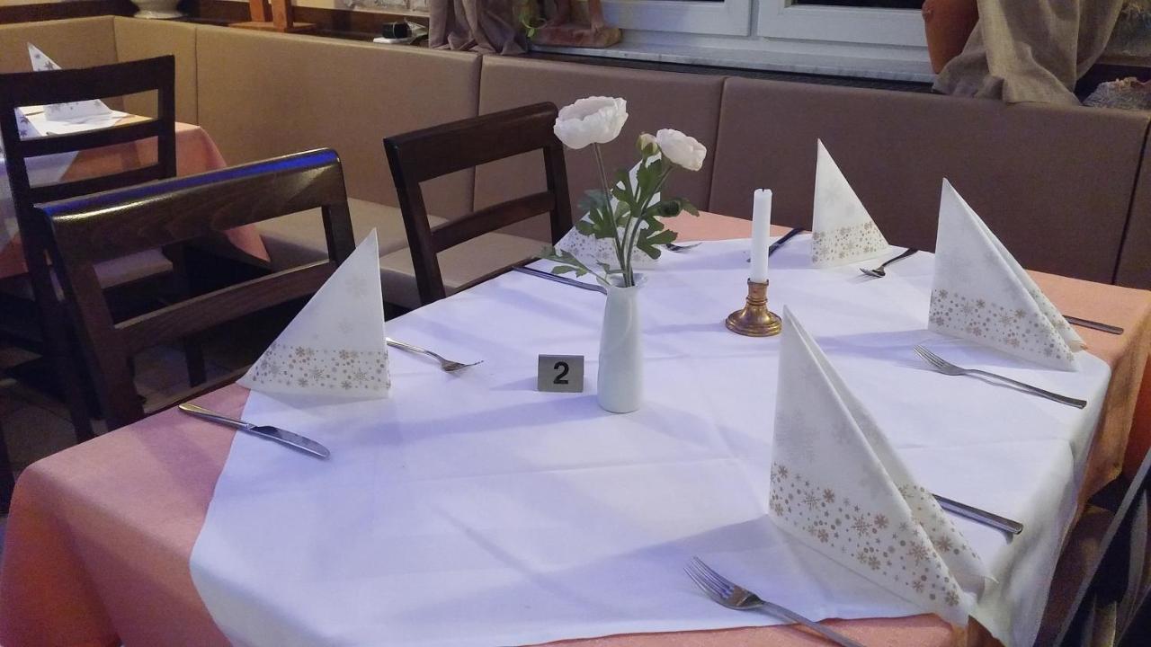 Hotel-Restaurant Zum Baeumle Suessen Екстер'єр фото